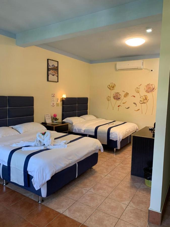 קורוזאל Sunshine View Hotel And Restaurant מראה חיצוני תמונה