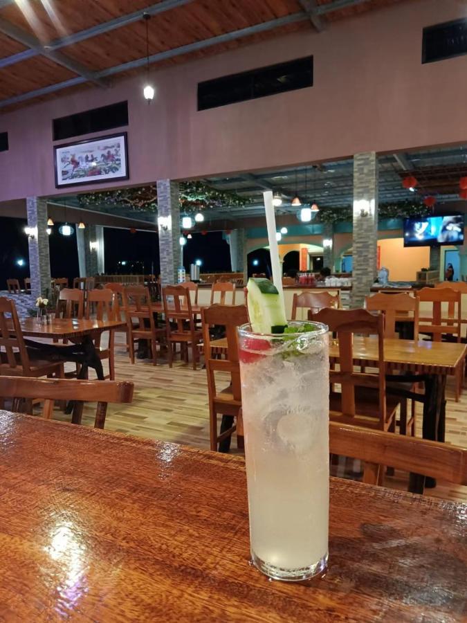 קורוזאל Sunshine View Hotel And Restaurant מראה חיצוני תמונה