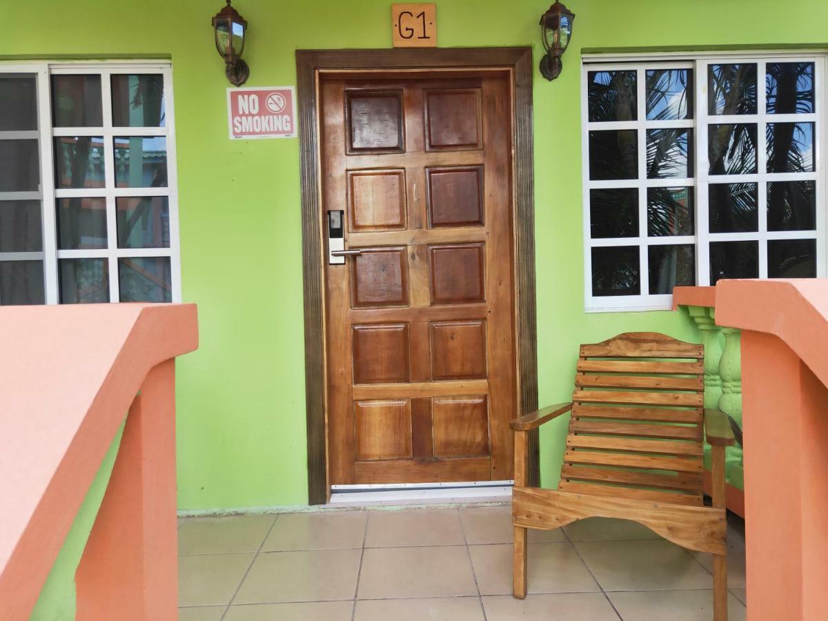 קורוזאל Sunshine View Hotel And Restaurant מראה חיצוני תמונה